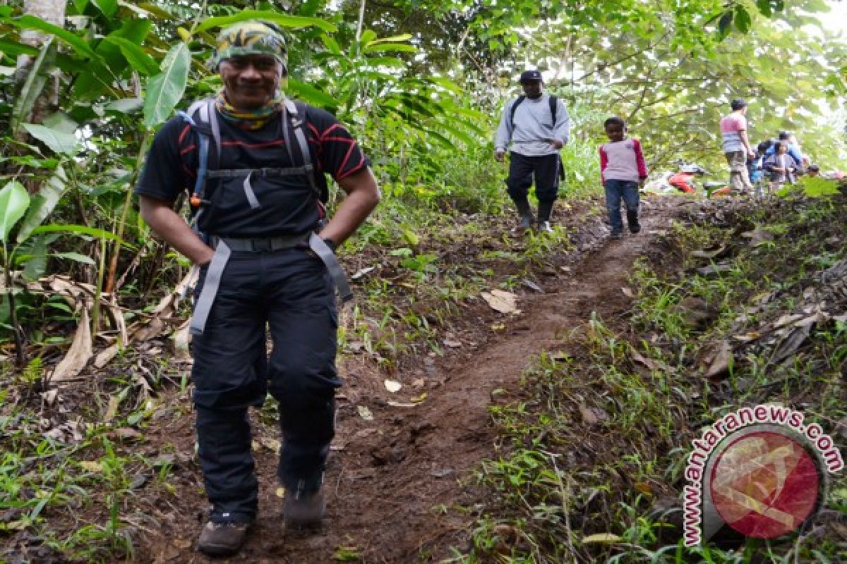 Rudy Becak: Tambah Rambu Pendakian Kerinci Jalur Solok Selatan