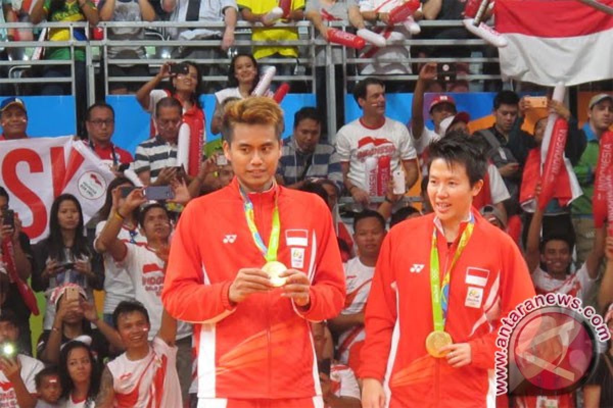 OLIMPIADE 2016 - Tontowi banjir bonus, orang tuanya yakin ia bisa kelola dengan baik