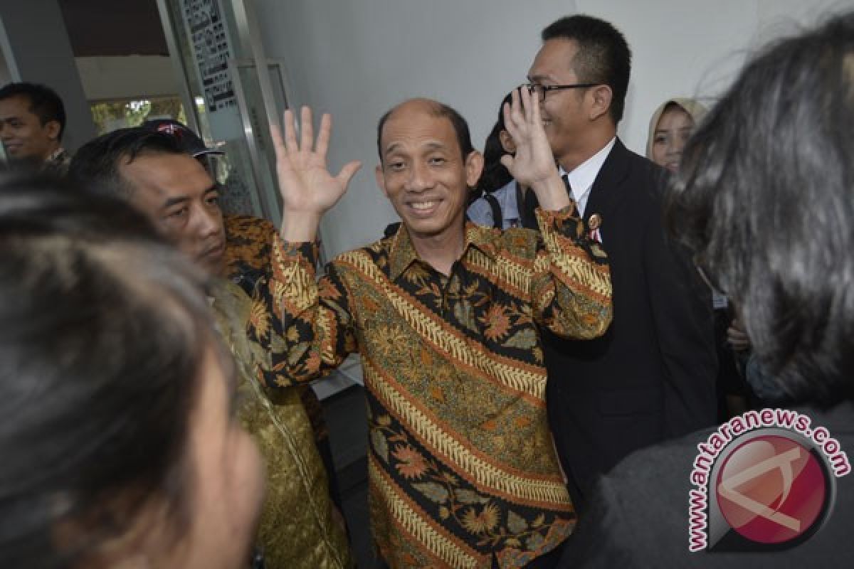 Peneguhan kewarganegaraan Arcandra Tahar harus sesuai prosedur