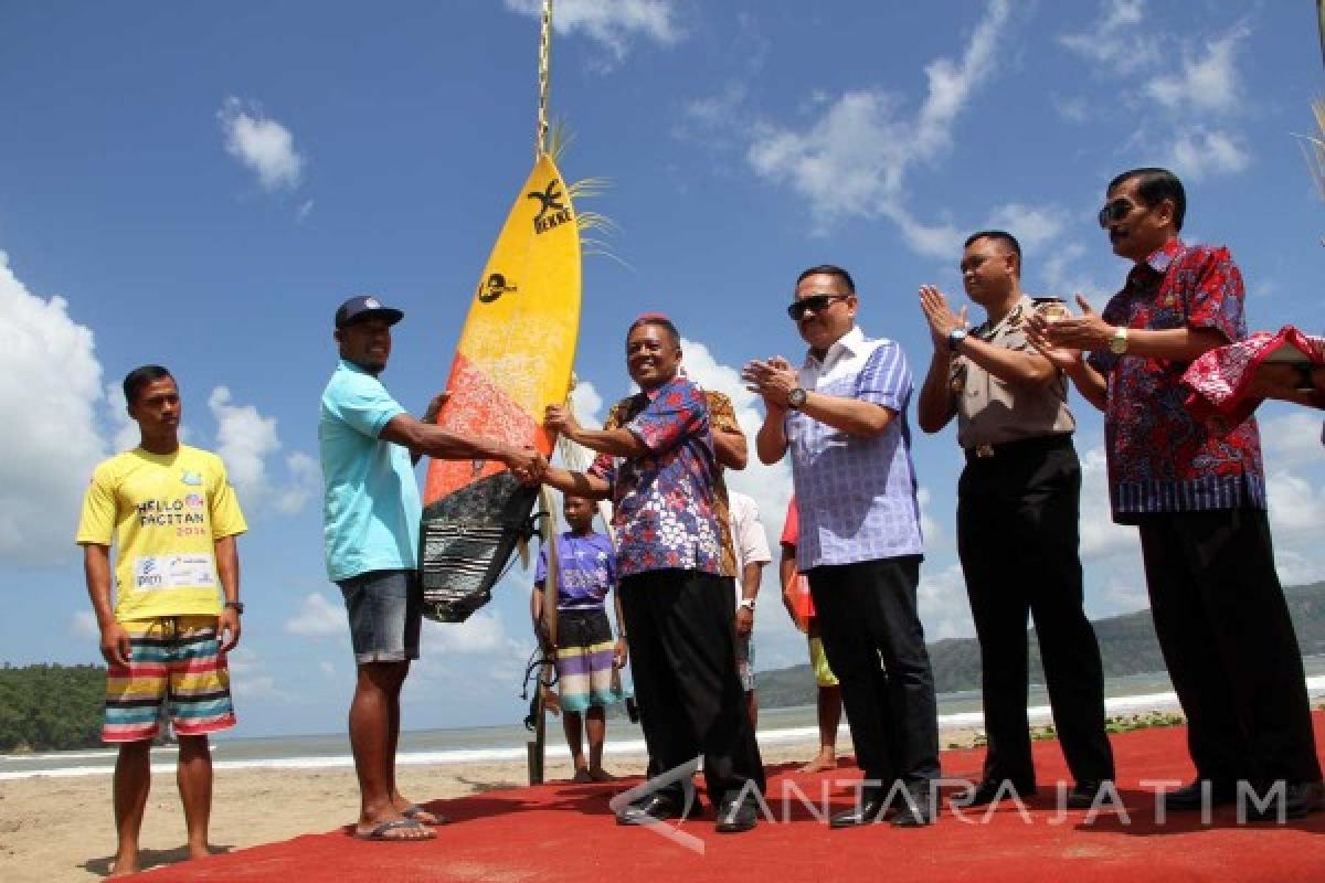 Pacitan Berencana Gelar Lomba Selancar Tingkat Dunia