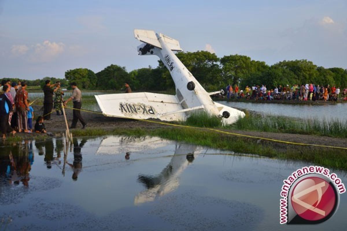 Polisi Identifikasi Korban Kecelakaan Pesawat Latih di Tasikmalaya