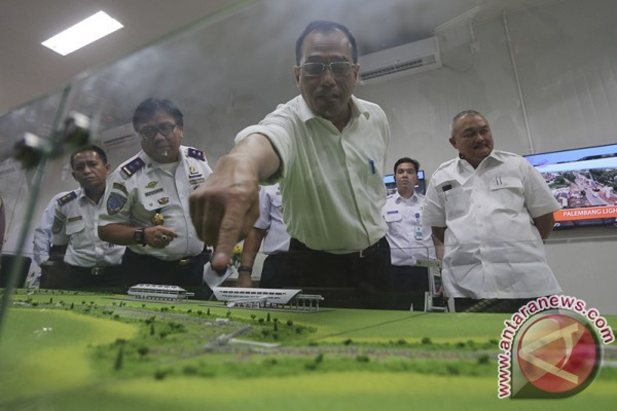 KPK periksa Menhub terkait perizinan dan proyek 