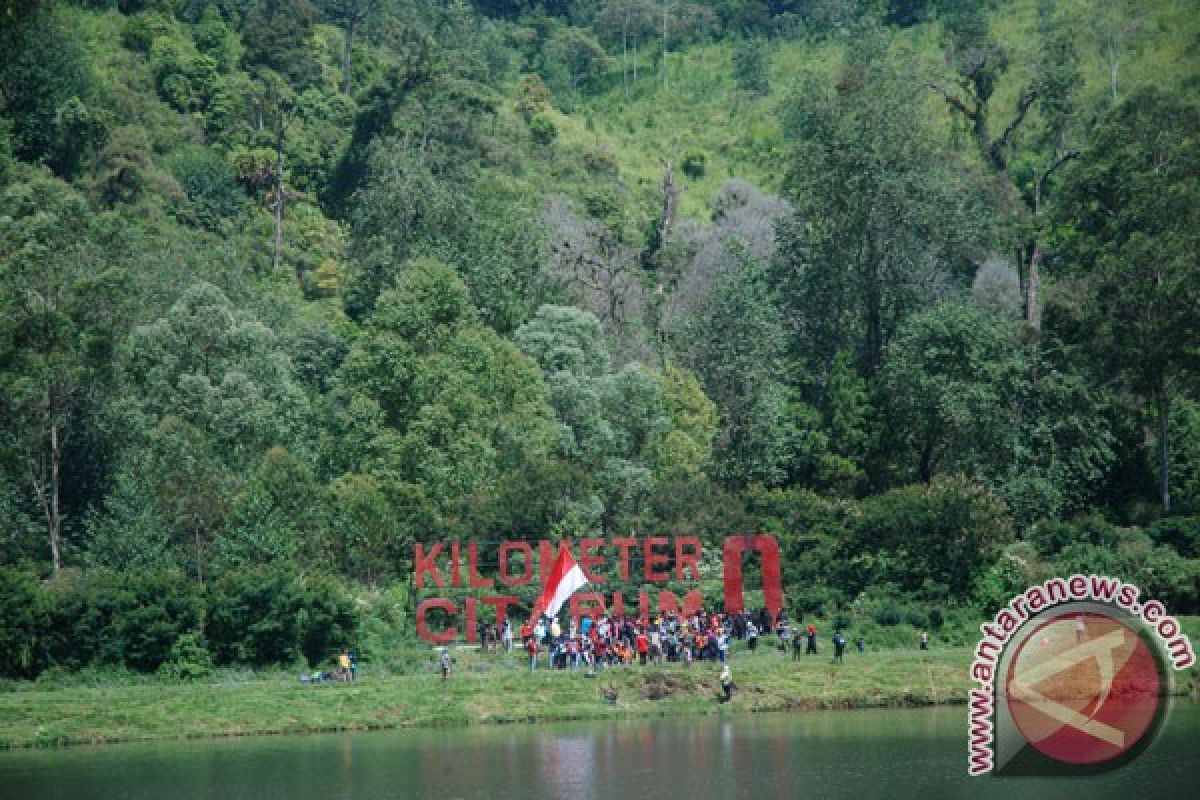 Kritis, Sungai Citarum perlu ditangani serius