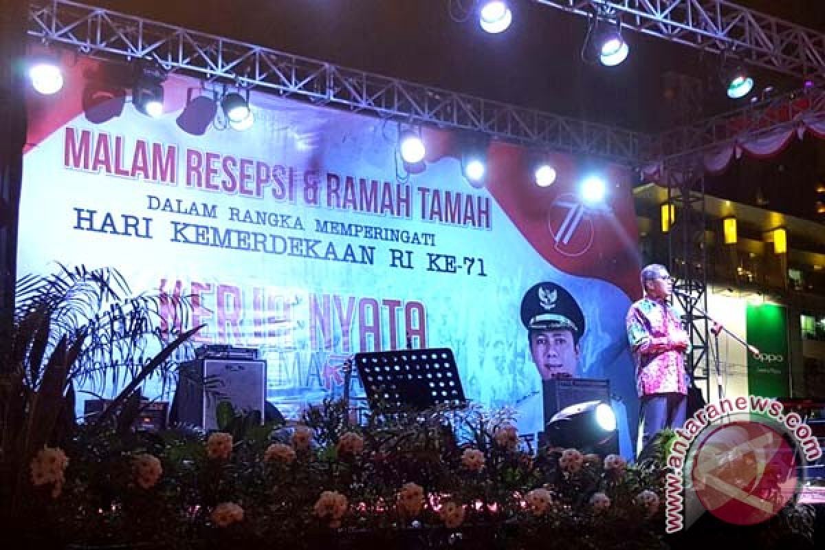 Wisman ikut resepsi Agustusan di Lapangan Karebosi