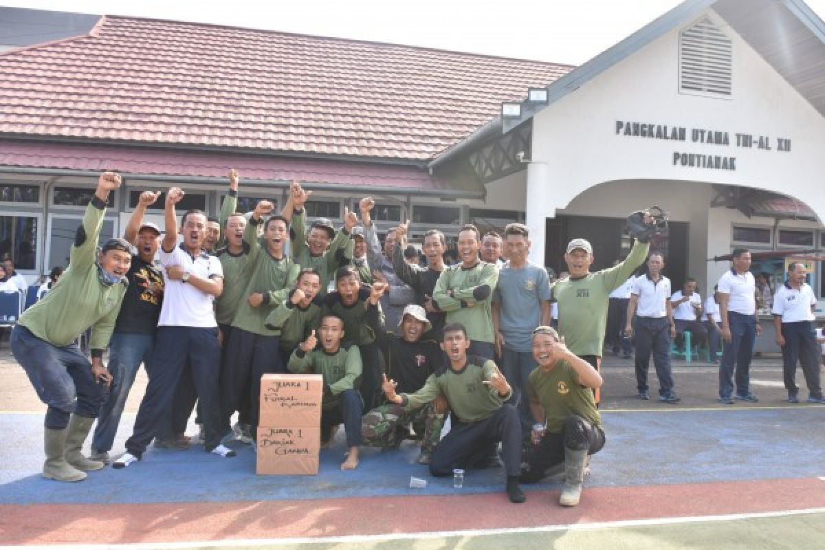 Lantamal Pontianak Gelar Perlombaan Meriahkan HUT Ke-71 Kemerdekaan RI