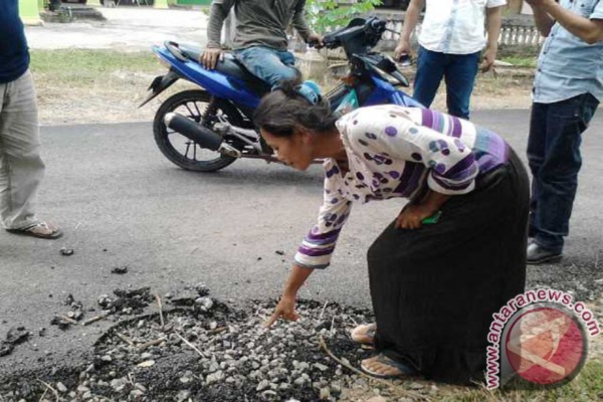 Jalan rusak di Kabupaten Lampung Timur capai 700 km