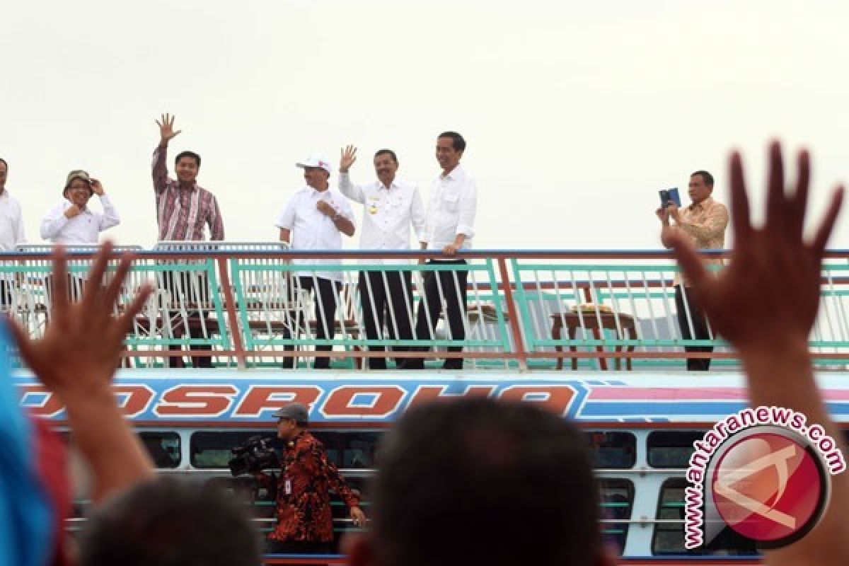 Presiden Jokowi Kunjungi Pulau Samosir