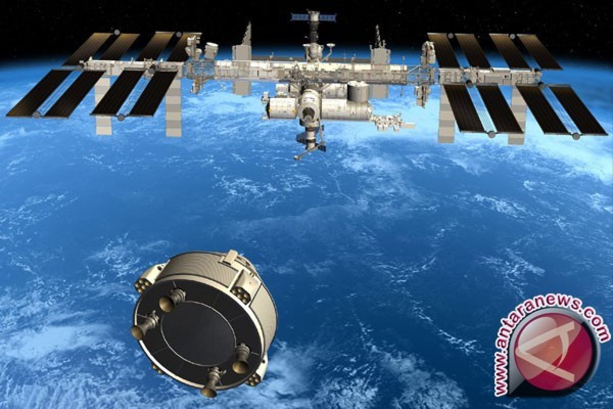 Astronot AS Siapkan Stasiun Luar Angkasa Untuk Perjalanan Berbayar