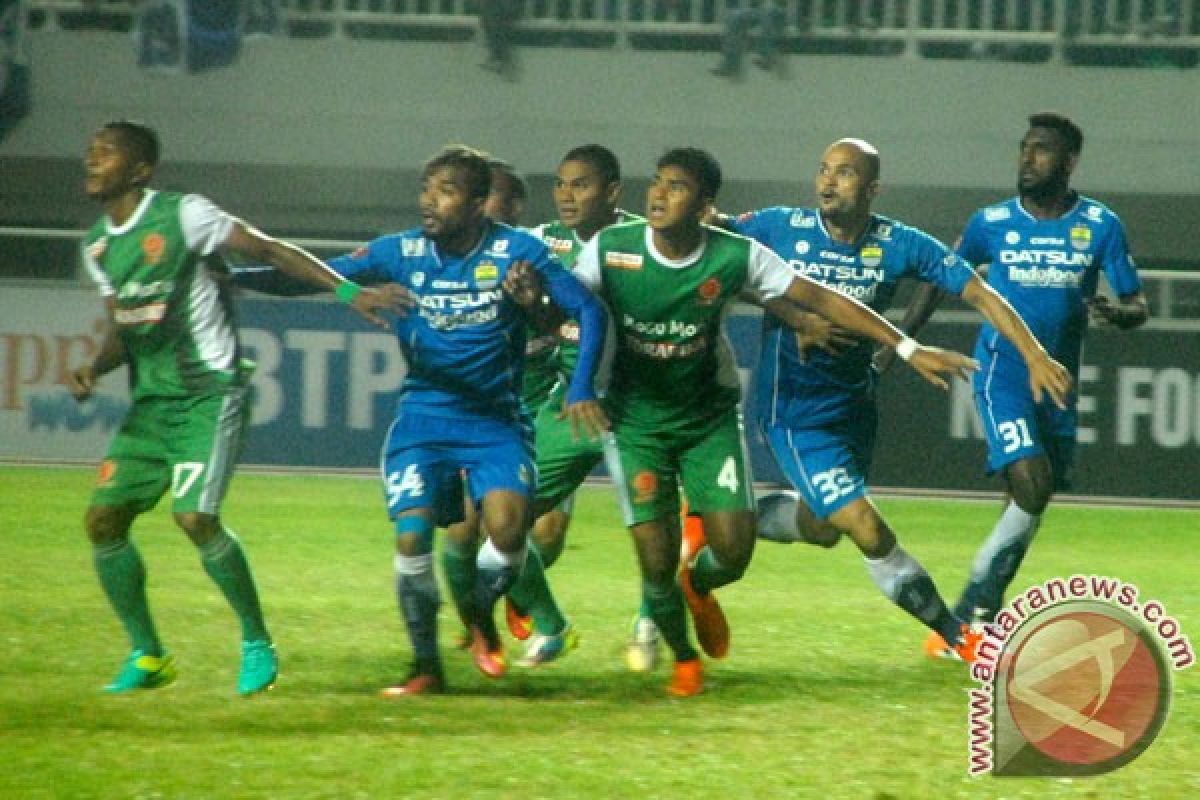 Persib vs Persiba digelar di Stadion Wibawa Mukti