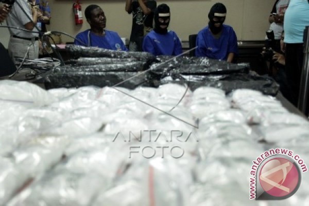 Aceh Foils Attempt To Smuggle Meth, Ecstasy Pills From Malaysia