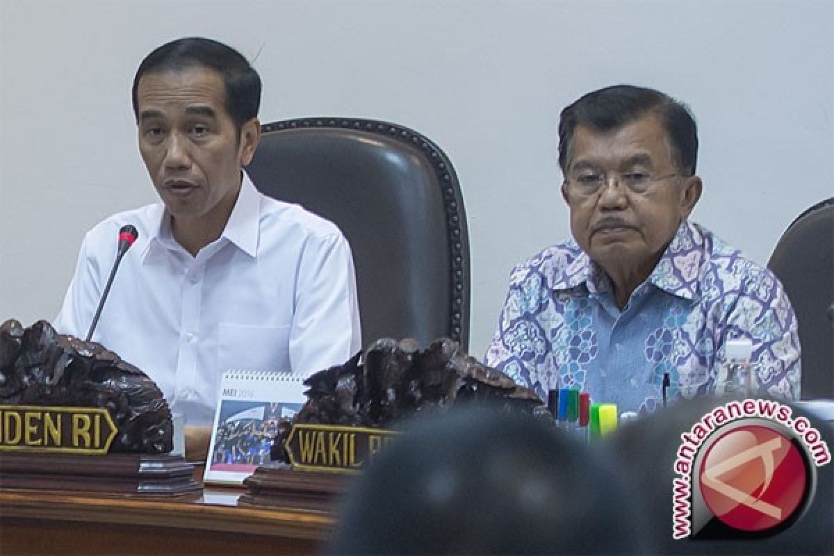 Jokowi perintahkan izin investasi disatukan di BKPM