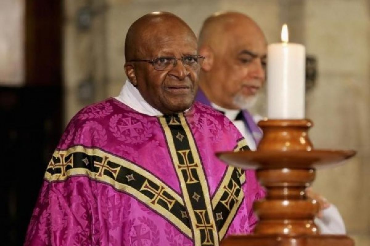 Desmond Tutu dirawat di rumah sakit karena infeksi