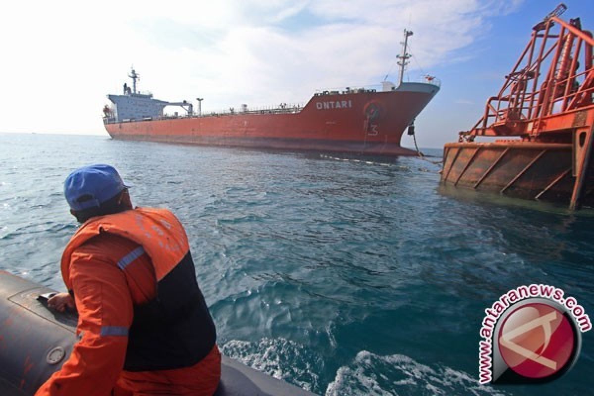 Pelarian tanker MT Vier Harmoni terkait sindikat penjualan solar