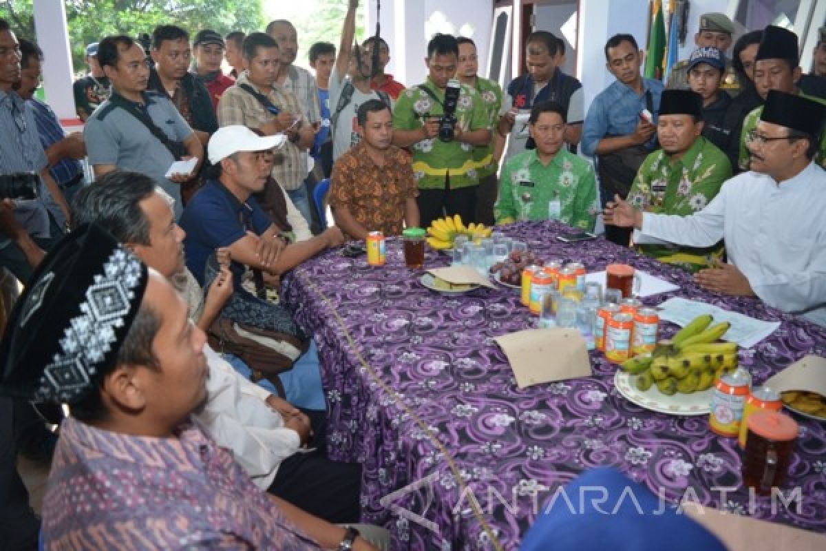 Wagub Jatim Datangi Keluarga Calhaj Lewat Filipina