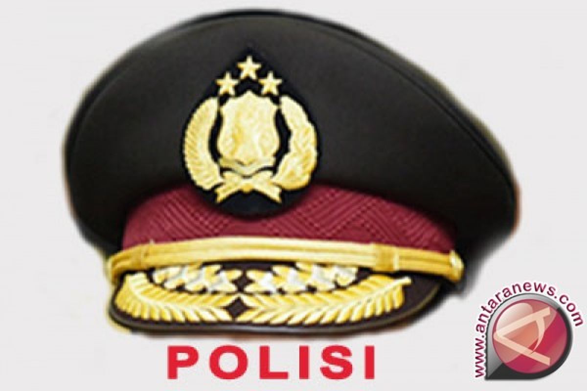 Polisi palsu ditangkap keluarga calon istri