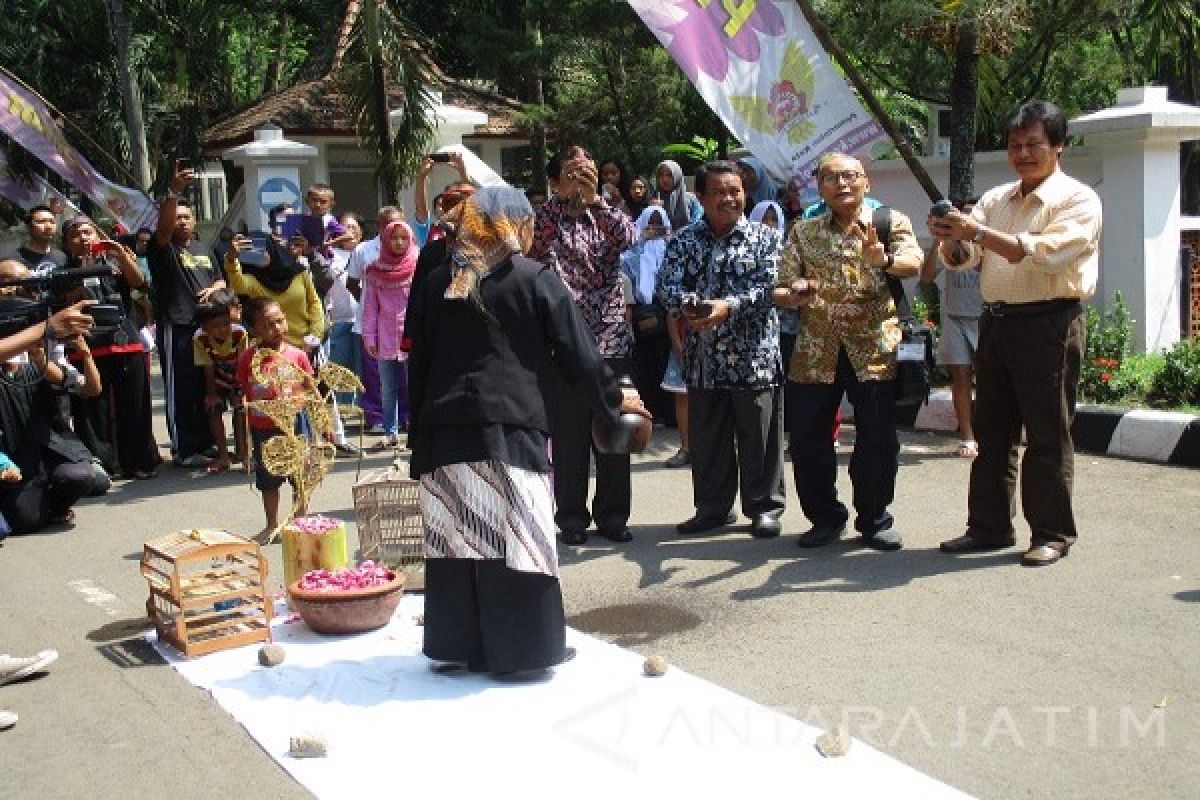  Disbudparpora Kediri Selenggarakan Pagelaran Panji Tarik Wisatawan   