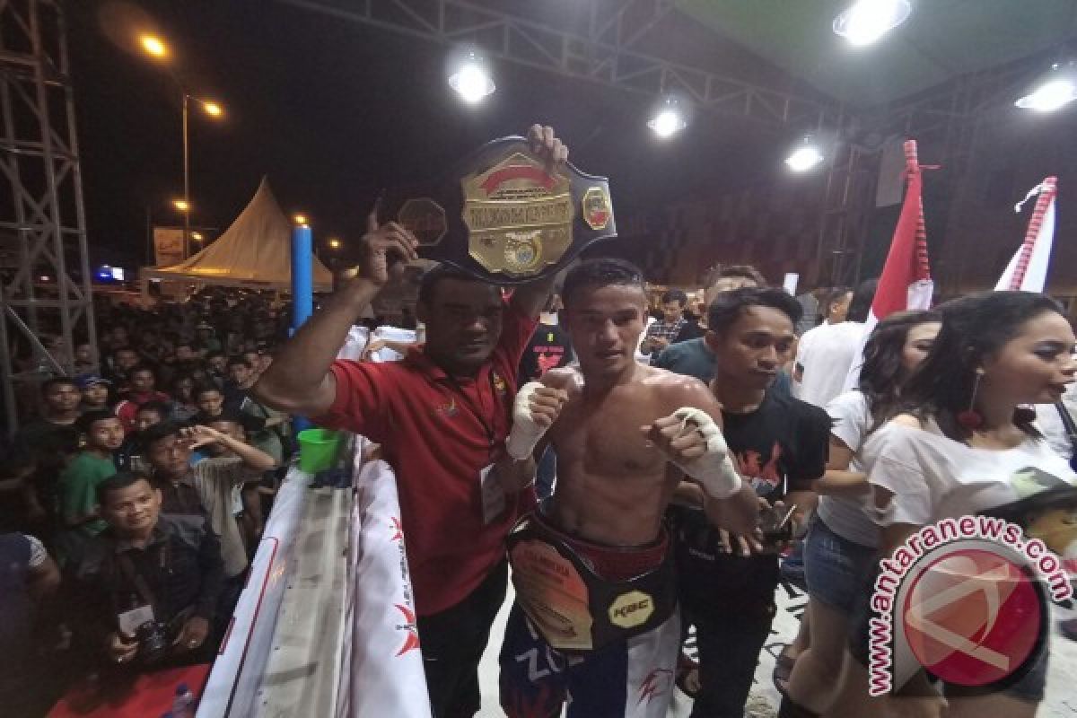 Iwan Zoda Menang KO Atas Petinju Thailand