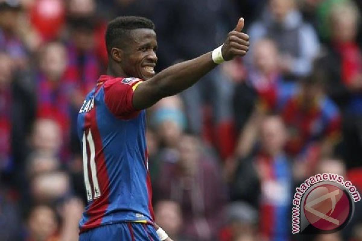 Palace Perpanjang Kontrak Striker Zaha Hingga 2022