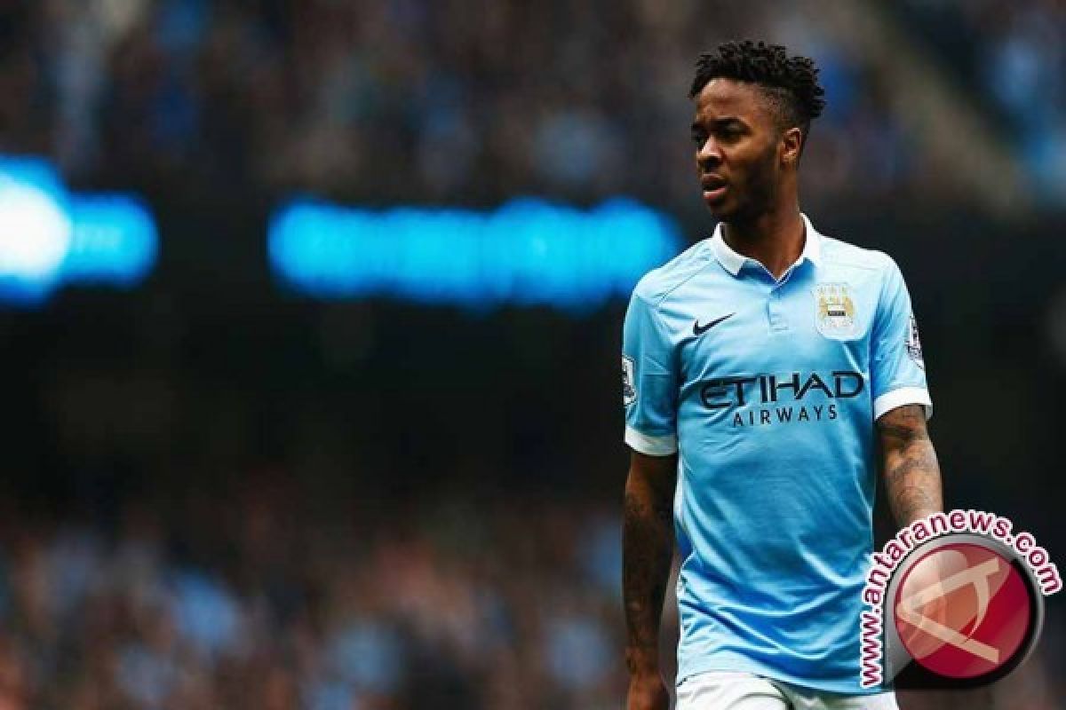 Sterling Minta Maaf Akibat Sandiwara Penalti