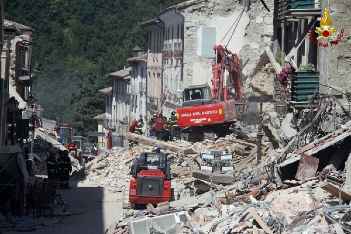 Gempa susulan akibatkan kerusakan baru di Italia Tengah