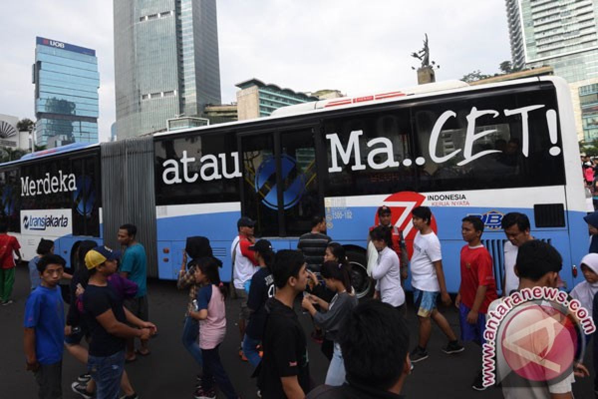 Manajemen Transjakarta berharap LRT segera selesai