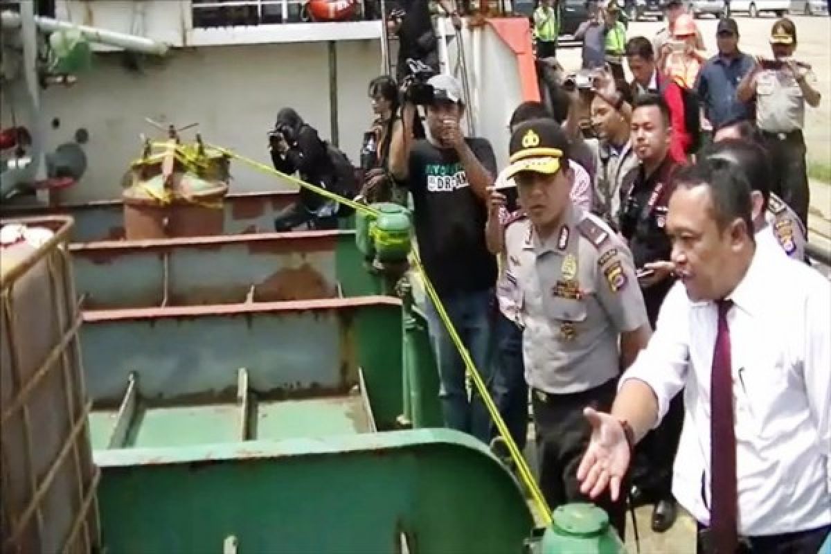 Polda Banten Gagalkan Penyelundupan 400.000 Liter BBM Ilegal