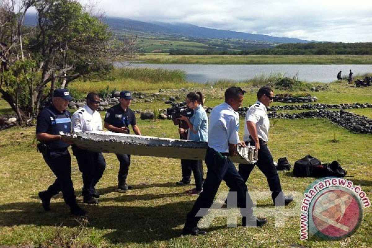 Puing yang diduga MH370 ditemukan di Mozambik