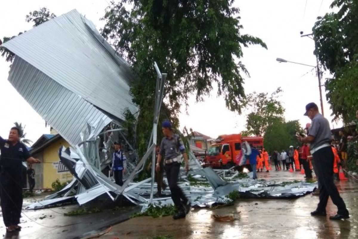 BPBD Pontianak Data Kerusakan Akibat Puting Beliung 