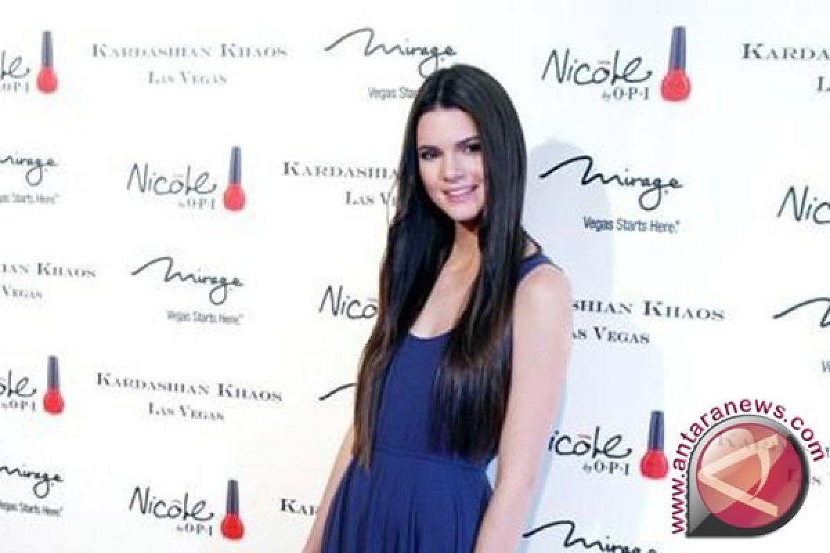 WOW! Kendall Jenner Model Termahal Ketiga 