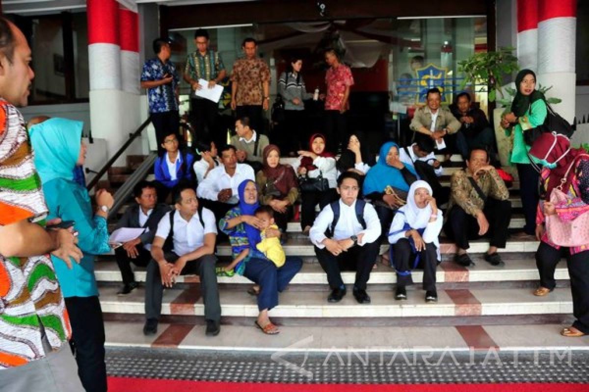 Puluhan Orang Jadi Korban Penipuan Rekrutmen CPNS Surabaya