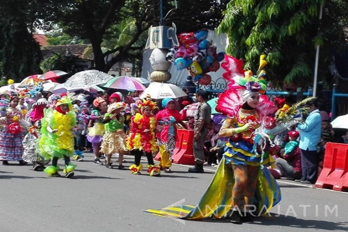 Pawai Budaya Kota Madiun Gerakkan Ekonomi Kerakyatan