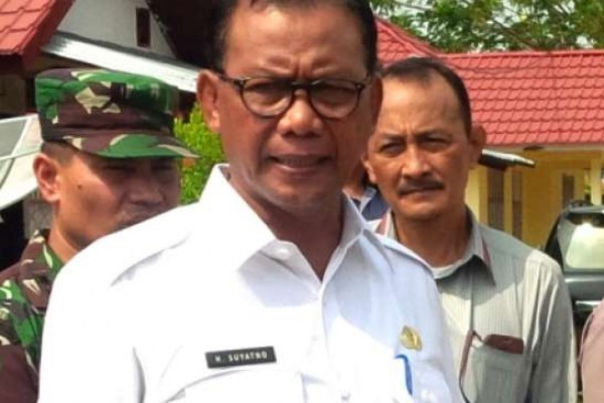 Bupati Rohil Harapkan 40 Anggota Paskibraka Dapat Bertugas Dengan Maksimal