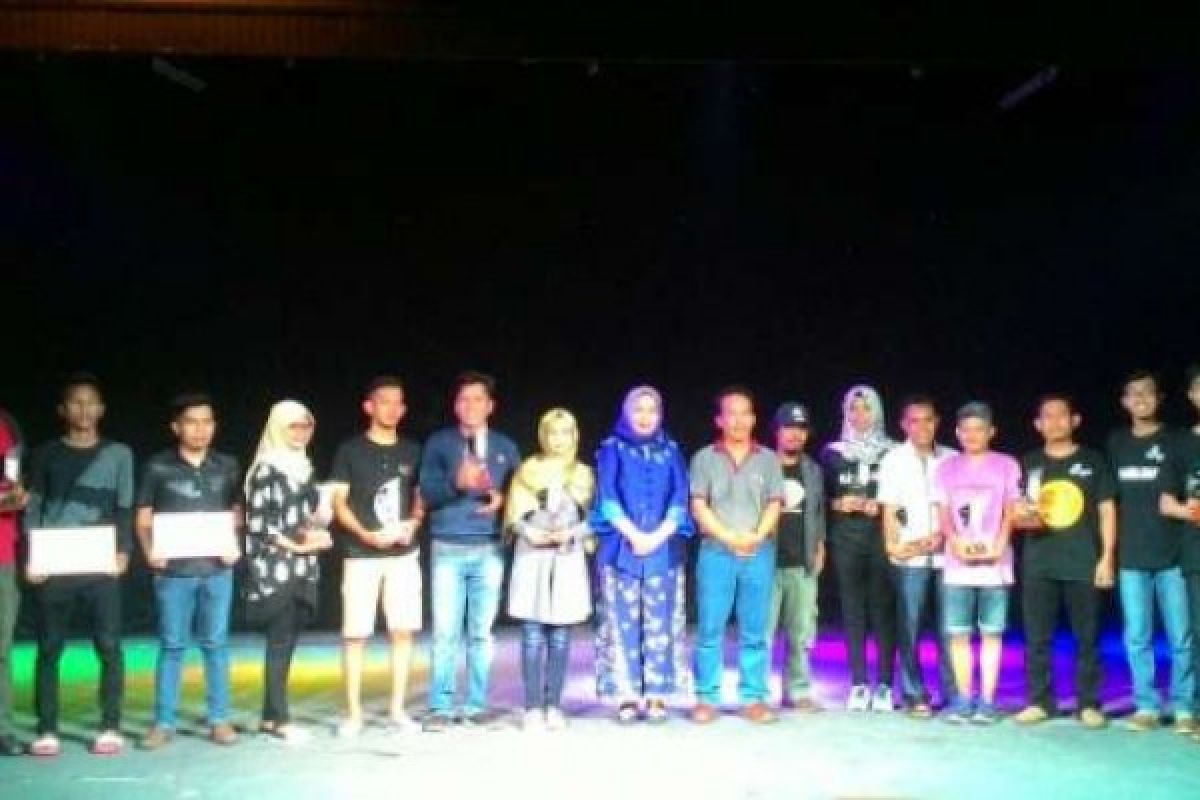 Sanggar Teater Bengkalis Tampil Gemilang Di Ajang Festival Teater 2016 Se-Riau