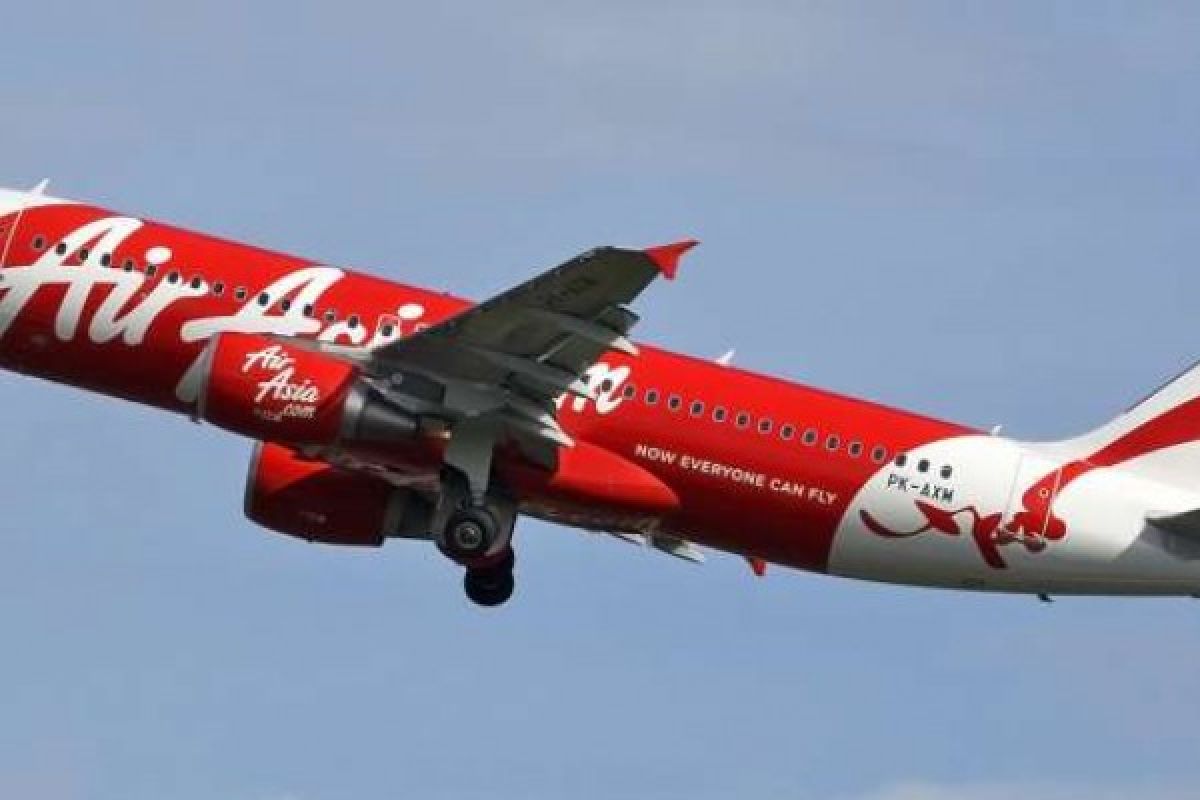 Terkendala Landasan Pacu Bandara SSK II, AirAsia Tunda Pengoperasian A321