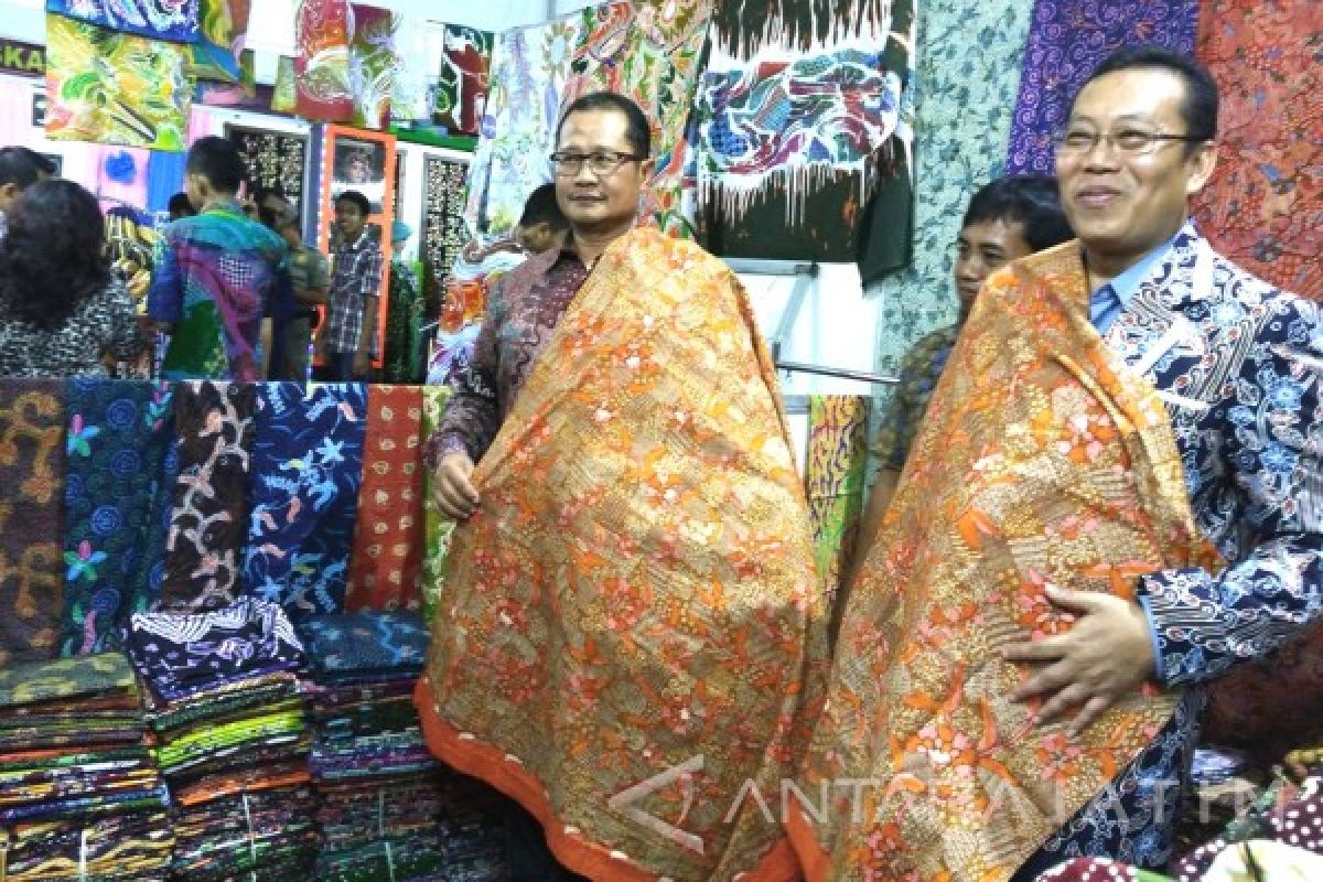 BI-Pemkab Situbondo Gelar Pameran Batik Nusantara
