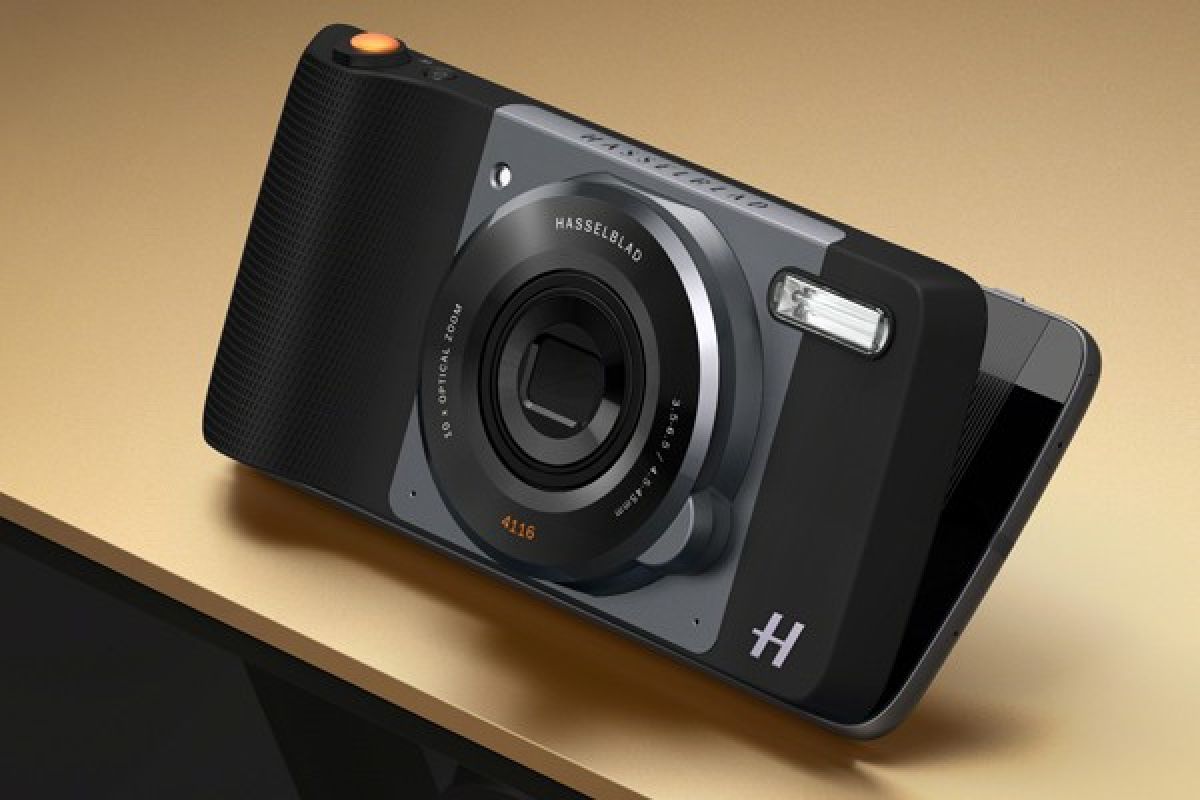 Lenovo perkenalkan Moto Z Play bersama aksesoris True Zoom