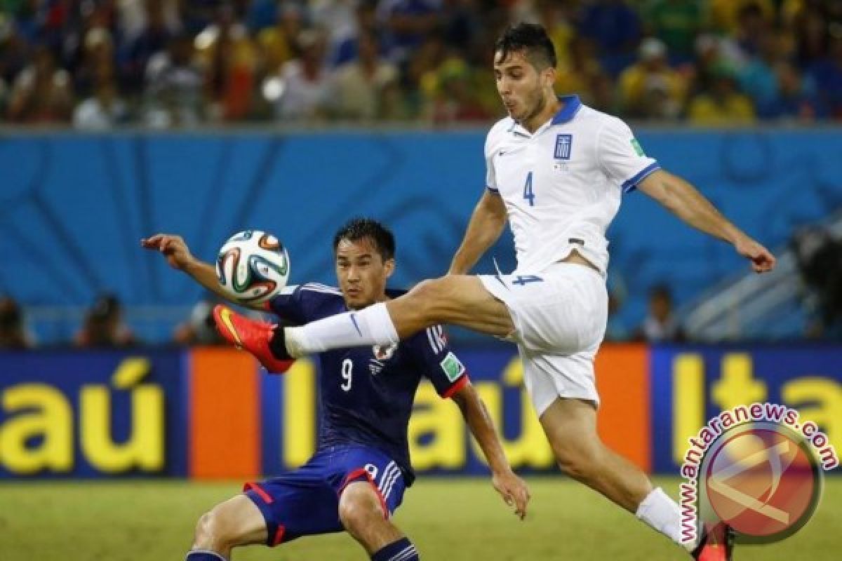 Belanda takluk 1-2 dari Yunani