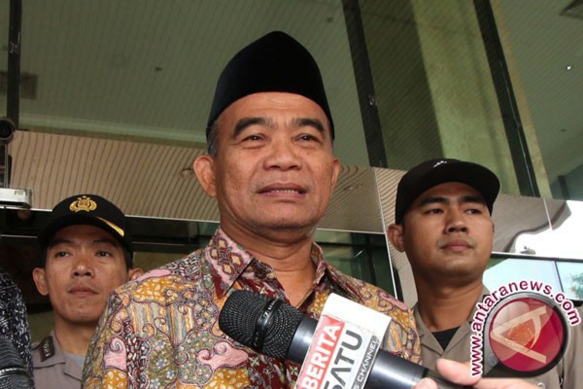 Kemendikbud Akan Terapkan Indonesia Raya 3 Stanza