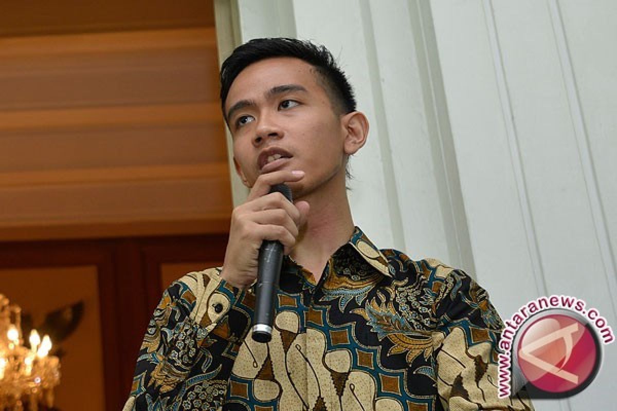 Putra Jokowi resmikan usaha martabak Markobar Makassar 
