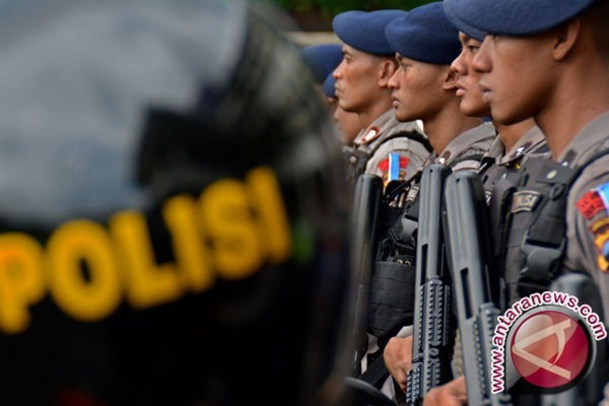 Polisi Bengkulu Tengah Tindak Sopir Mobil Barang