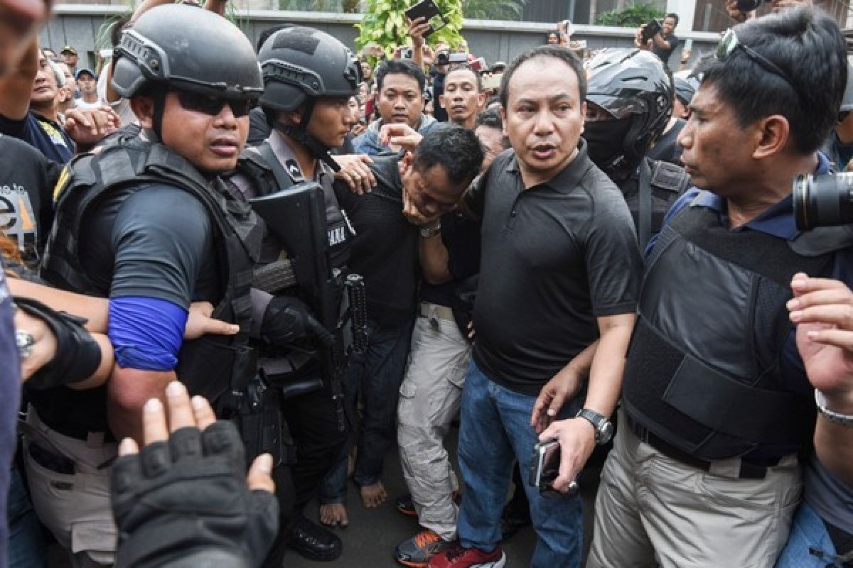Polisi kembangkan kasus perampokan di Pondok Iindah