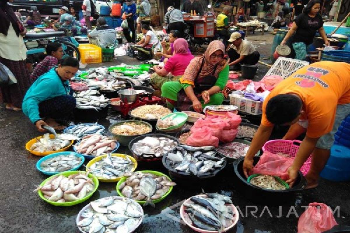 Pedagang: Harga Ikan Laut di Bojonegoro Stabil