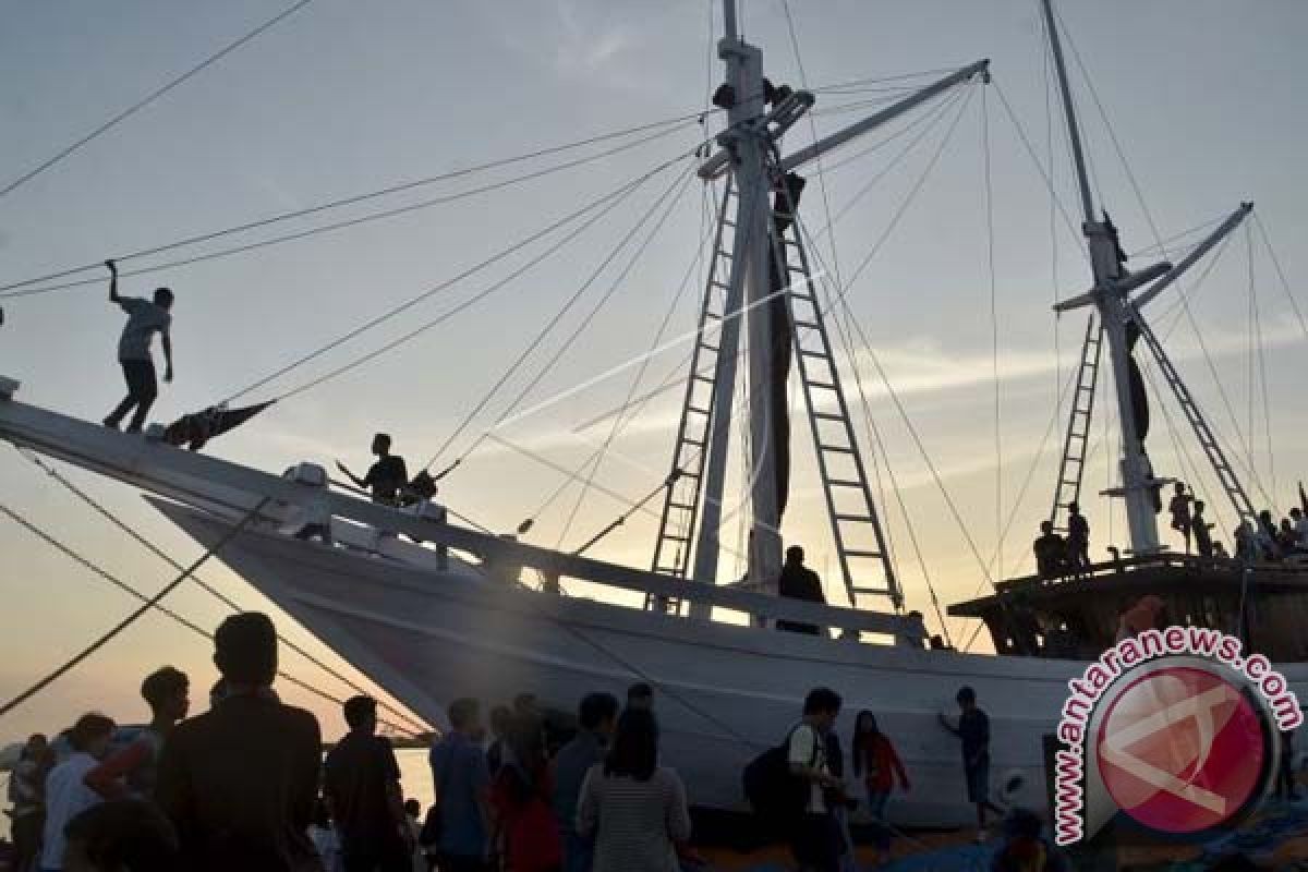 Perahu Pinisi Ditampilkan Di Festival Belgia 