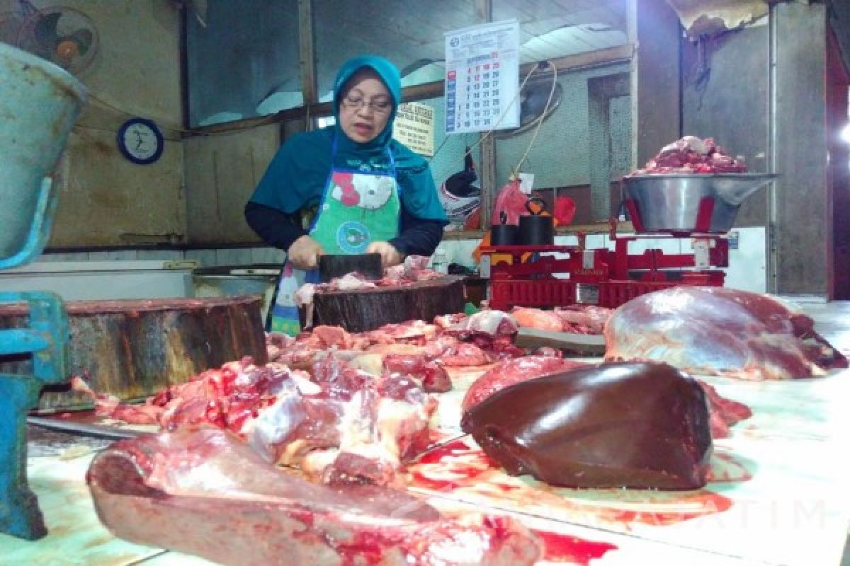 Asosiasi Bojonegoro Minta Pedagang Pertahankan Harga Daging