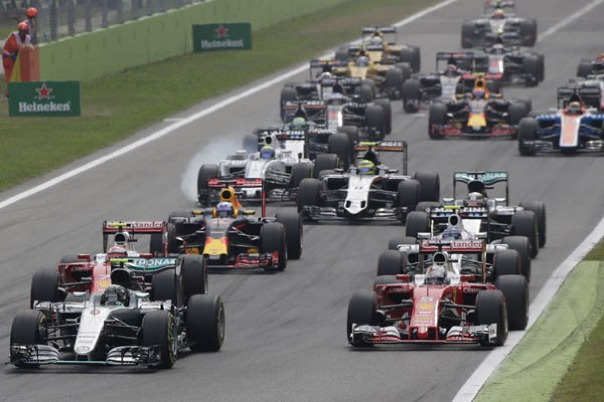 Rosberg raih posisi start terdepan di Singapura