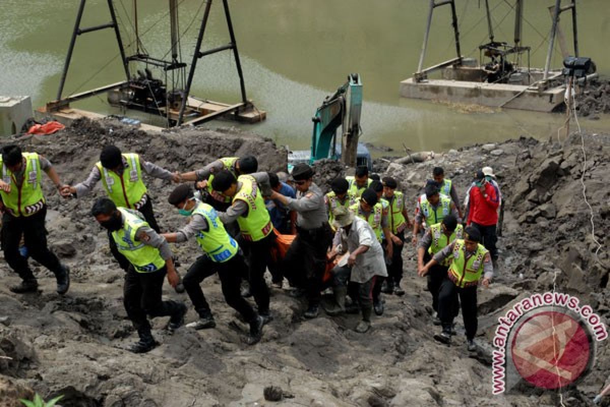 Bencana alam di Sukabumi meluas