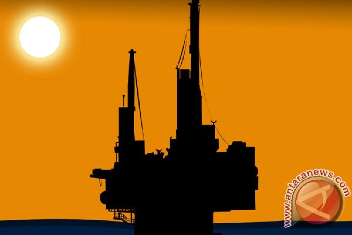 Minyak mentah AS naik, Brent turun jelang pertemuan OPEC