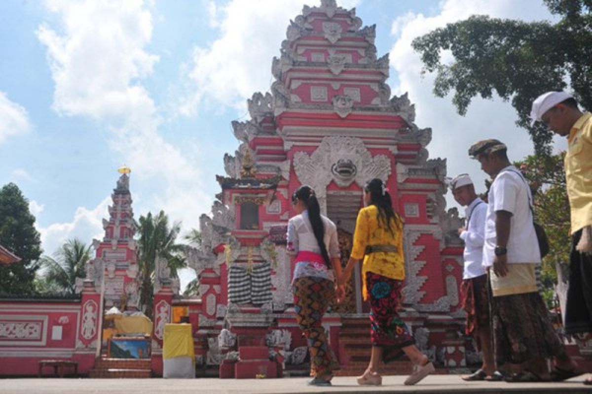 Umat Hindu di Jambi gelar ritual Melasti