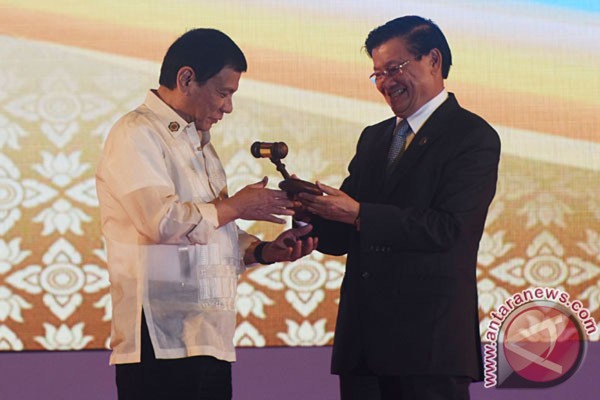 Laos serahkan keketuaan ASEAN 2017 kepada Filipina