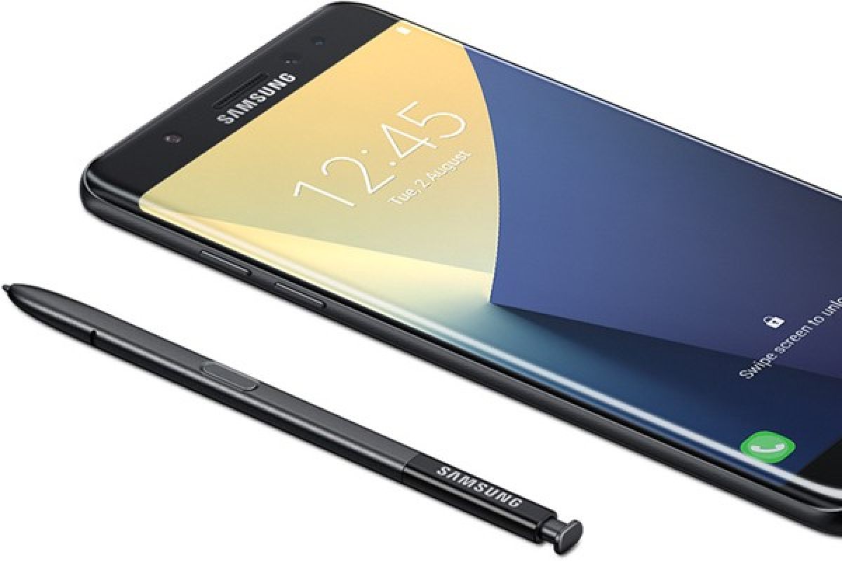 Penerbangan dievakuasi setelah sebuah Galaxy Note 7 terbakar